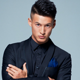 B’ｚのものまねで話題の「シュネル」。実はレコード大賞で新人賞を受賞の実力派シンガー！