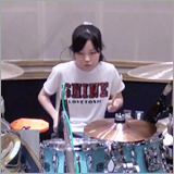 話題の女子大生ドラマー川口千里がUniversal Audio「Apollo 8」と「4-710d」でレコーディングを実施