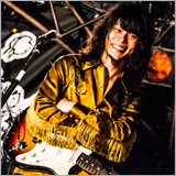 夜の本気ダンス、新ギタリスト・西田一紀が初パフォーマンスを披露