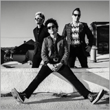 グリーン・デイ、ビリーそのものを歌った「スティル・ブリージング」のMVを公開！