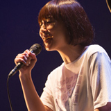 土岐麻子、春のワンマン・ライブ・ツアー「POP UP PINK！」の3公演目が東京・EX THEATER ROPPONGIにて開催！！