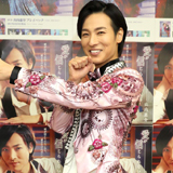 山内惠介、自身のプロデュースで全国29カ所ツアーの初日を東京・浅草公会堂にて開催!