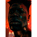 モーゼス・サムニーが新曲「Doomed」のMVを公開！