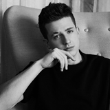 チャーリー・プース、新曲「ハウ・ロング」のミュージック・ビデオ公開！