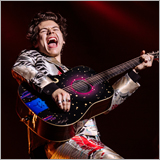 1Dハリー・スタイルズ、2度目の来日公演初日で新曲を披露