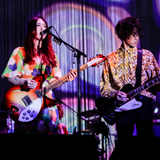 GLIM SPANKY、自身初の「GLIM SPANKY LIVE AT 日本武道館」超満員！