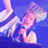 DJやついいちろう、「ビクターロック祭り2019」ライブレポート！（ROAR STAGE）