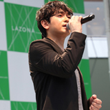 青柳翔、1stアルバム「Ⅳ」発売記念フリーライブを開催！（劇団EXILEメンバーのサプライズ登場で、会場に大歓声）