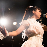 春奈るな、8/4(日) 真夏のプレミアムライブ開催！（昼夜公演で新曲初披露含む 28 曲を熱唱）