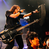J、マイナビBLITZ赤坂2daysで全国ツアー完遂！ 年末には恒例の大暴年会＆カウントダウンライヴ開催を発表！