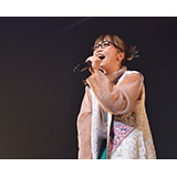 朝倉さや、全国ツアー「朝倉さやコンサートツアー2022 Life Song Live」最終山形公演を満員御礼で締め括る！