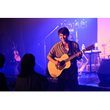 Kenta Dedachi、自身初の弾き語りワンマンライブ「Kenta Dedachi Acoustic Live “Cozy notes