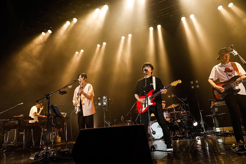 フジファブリックのワンマンライブにバカリズム