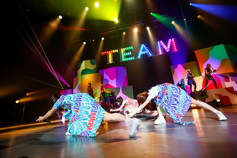 TEAM SHACHI、1stフルアルバム「TEAM」を引っ提げた全国ツアー「TEAM SHACHI TOUR 2022 〜猪突！猛進！猛進！猛進！猛進！〜」ファイナル公演を東京・中野サンプラザで開催！