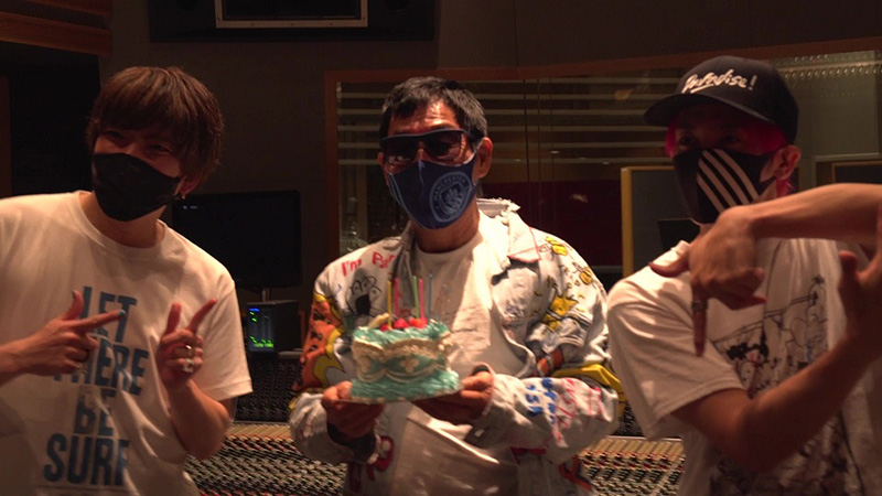 EXITと明石家さんま