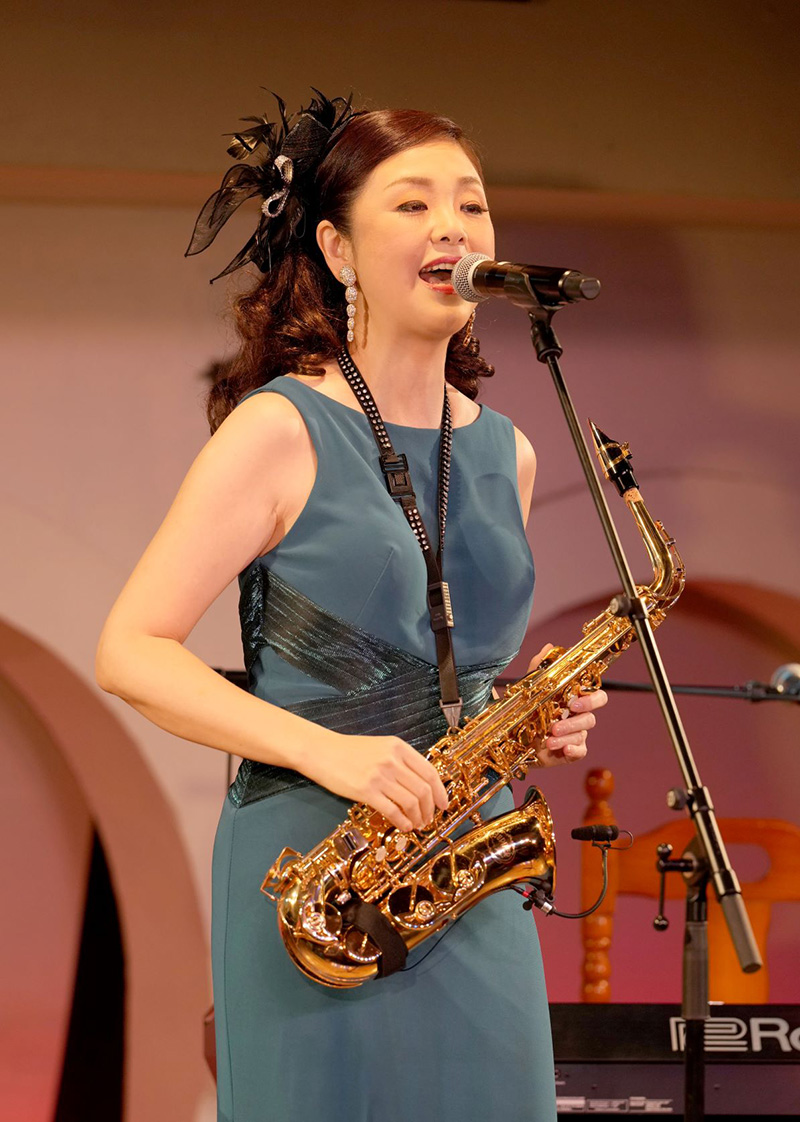 多岐川舞子、東京・新宿でバースデーライブを開催！（プレ35周年記念シングル第２弾「凍る月」を発売）