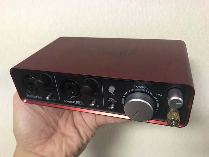 Focusrite _ scarlett 2i2