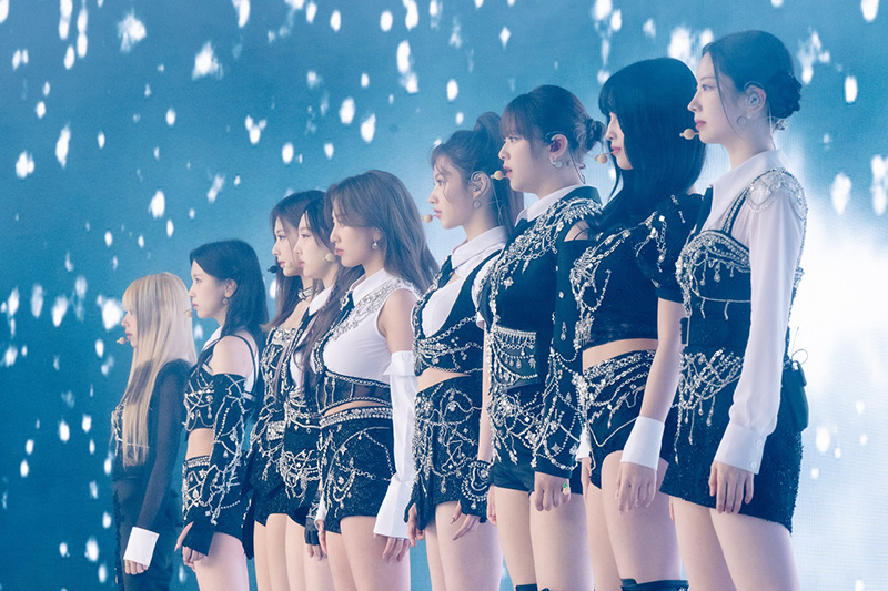 TWICE、自身5度目のワールドツアーとなるTWICE 5TH WORLD TOUR ‘READY TO BE’ in JAPANの日本公演の最終日を東京・味の素スタジアムにて開催！