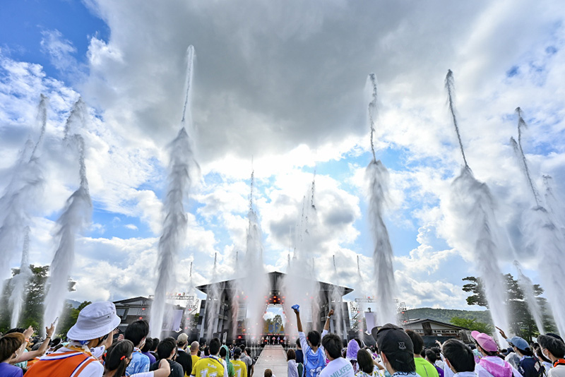 私立恵比寿中学、３年ぶりの夏の野外ライブ「ファミえん」開催！２日間で約13,000人が山中湖に集結！