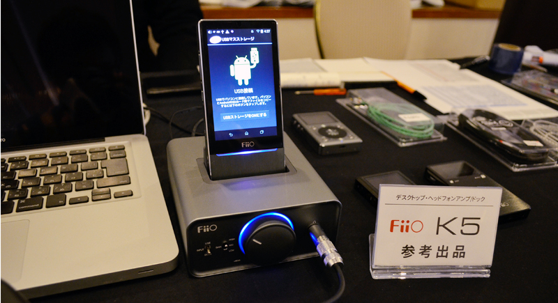 「K5」と接続した「FiiO X7」