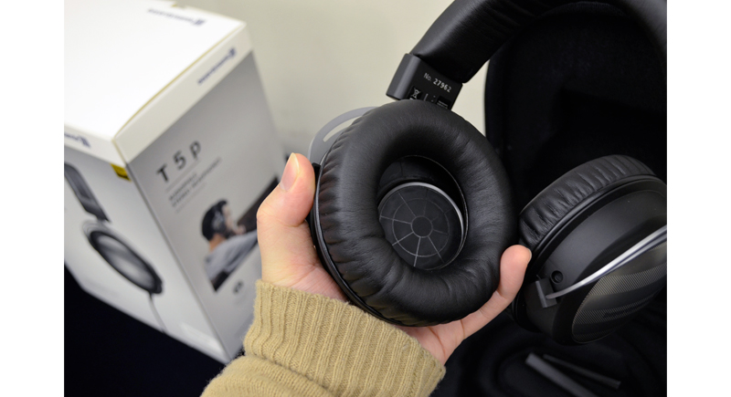 「T5p 2nd Gemeration」は「T5p」と比べてクッションの幅が広めに取られており、音場が広げられている