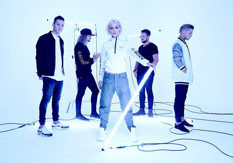 トゥナイト・アライヴ