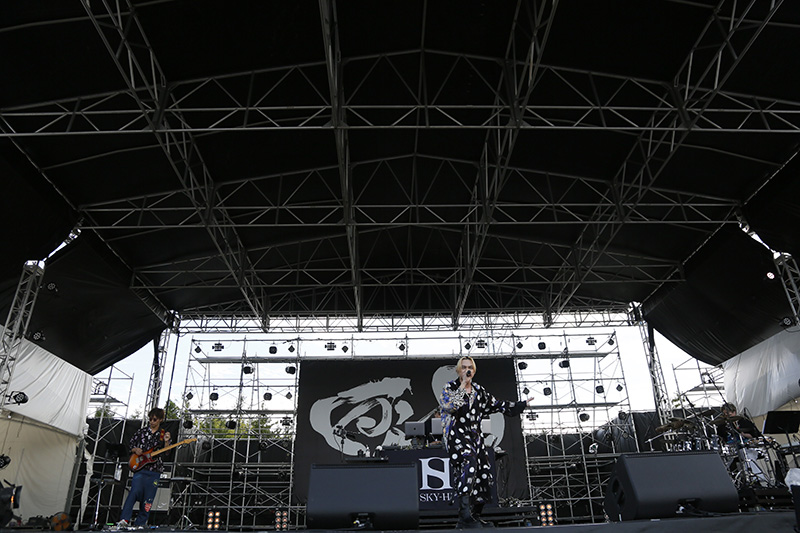 高橋優、第6回目。故郷・秋田県で開催された本人主催フェス「秋田CARAVAN MUSIC FES 2023」で新曲「雪月風花」のリリース情報を解禁!全国ツアーの開催も発表!サプライズゲストとして同郷出身藤あや子さんが登場。
