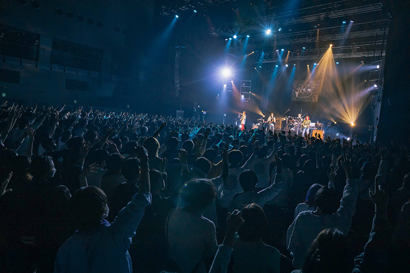 NEE、バンド最大規模となる3rd TOUR「EASTER GAME」のファイナル公演を東京・Zepp Hanedaにて開催！