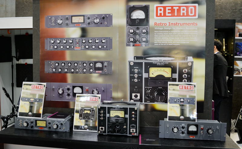 宮地商会ブース RETRO Instruments社のコーナー