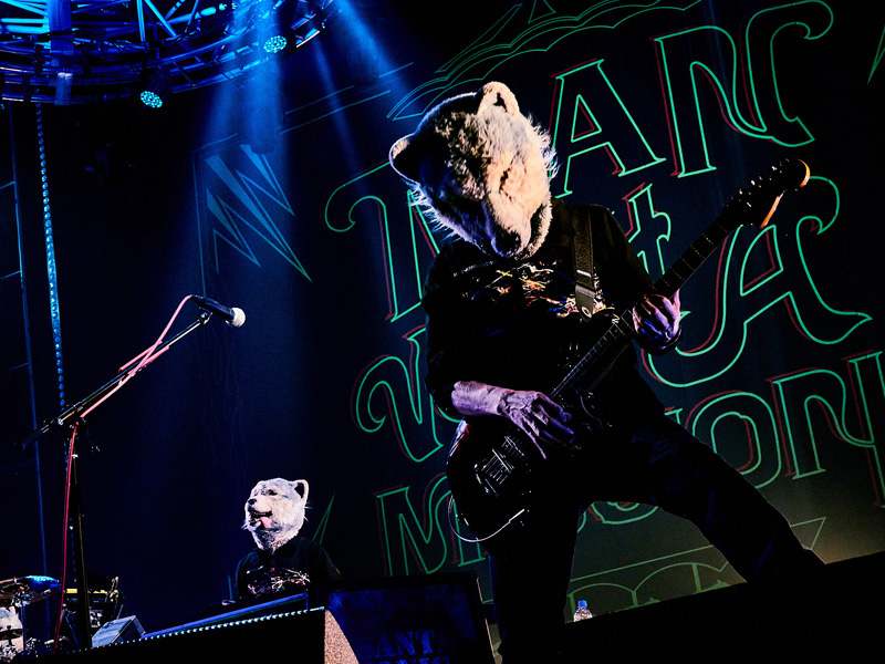 MAN WITH A MISSION、全国ツアー『MAN WITH A MISSION Presents「Merry-Go-Round Tour 2021」』のファイナル公演が大阪城ホールで開催！