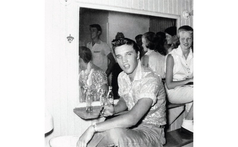 ©TheMagicCollection