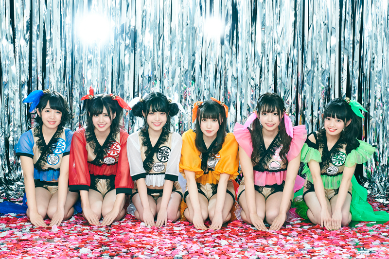 FES☆TIVE 、新曲「ゆらゆらゆらり恋心」MVを公開。映像では学生に扮したメンバー同士が…禁断の内容!?