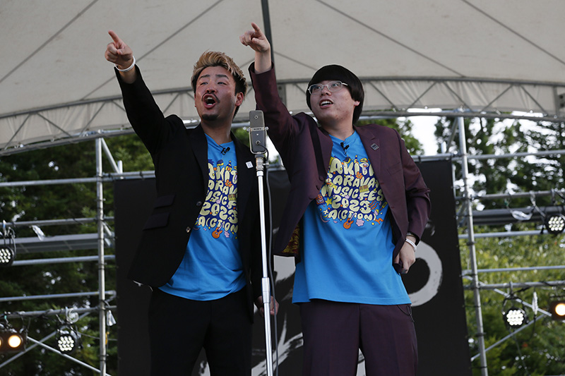 高橋優、故郷・秋田県で開催された本人主催フェス「秋田CARAVAN MUSIC FES 2023」で新曲「雪月風花」のリリース情報を解禁！全国ツアーの開催も発表！サプライズゲストとして同郷出身藤あや子さんが登場。