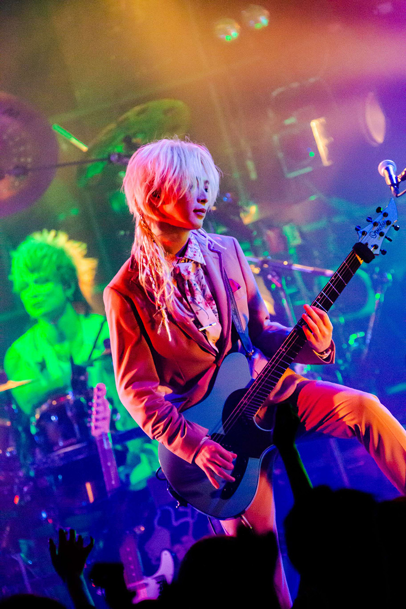 DEZERT、3月29日にSHIBUYA CLUB QUATTROで7大都市ツアー「DEZERT LIVE TOUR 2022 “再教育ツアー”」初日公演を開催！