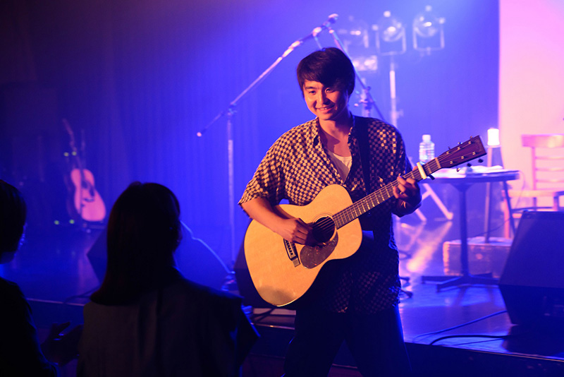 Kenta Dedachi、自身初の弾き語りワンマンライブ「Kenta Dedachi Acoustic Live 