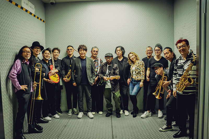 Sing Like Talking デビュー35周年記念ライブ「Sing Like Talking 35th Anniversary "OFF THE CHAIN” / “FRIENDS !”」大盛況を収める！