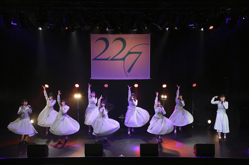 22/7(ナナブンノニジュウニ)2年ぶりの定期公演「ナナニジライブ 2021」