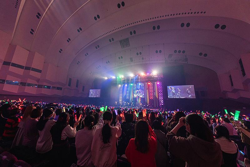 AMPTAKxCOLORS、初めてのワンマンライブ 1st ONE MAN LIVE『AMPTAK×COLORS』をレポート！