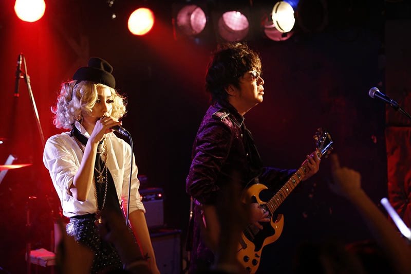 中島美嘉と土屋孝平