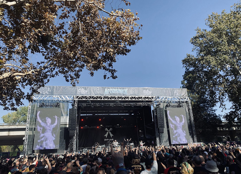 BAND-MAID、アメリカ最大級のロックフェス『AFTERSHOCK FESTIVAL2022』で超満員の快挙！約2万名動員の単独全米ツアーも開幕！