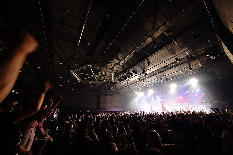 ［DEZERT LIVE TOUR 2022 “再教育ツアー”］