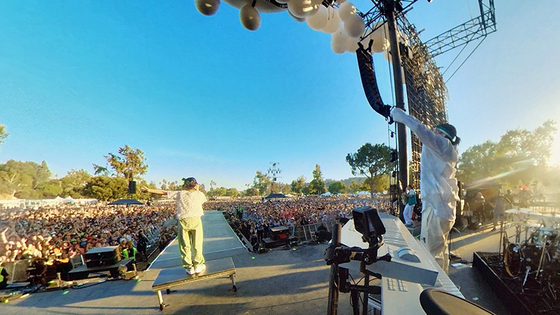 YOASOBI、88rising's Head in the Clouds LA Music & Arts Festivalにて、自身初となるアメリカ公演を成功!