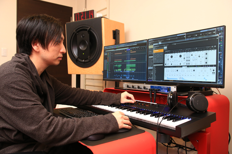 「KOMPLETE KONTROL S61」