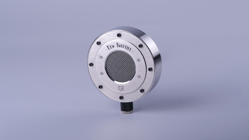フックアップからTierra Audioブランド第二弾となるコンデンサーマイク「New Twenties - Condenser Mic」がリリースされた。