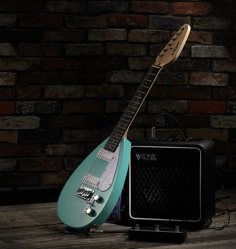 コルグ、鮮やかなカラーリングのミニ・ギター「VOX Mark III mini」をリリース！