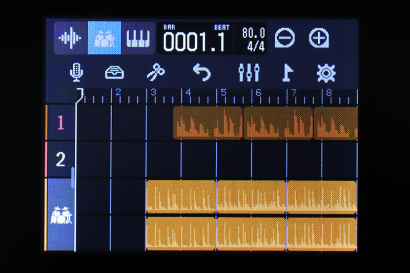 ズーム「R12 MultiTrak」徹底レビュー（電池駆動でどこでも音楽制作可能。ライブ演奏の同期音源再生に活用できるクリック音のルーティング機能なども装備！）