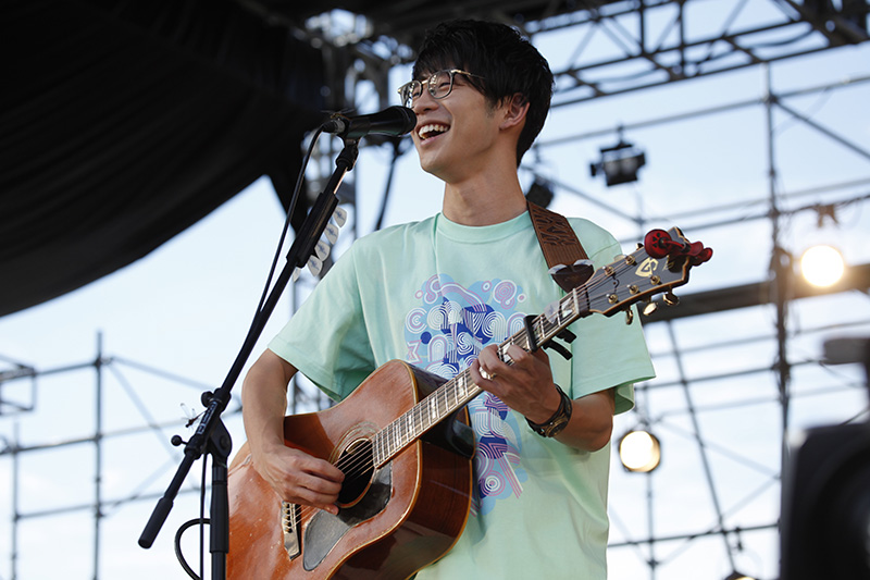 高橋優が主催する地元密着型フェス『秋田CARAVAN MUSIC FES 2022』が３年ぶりに開催！