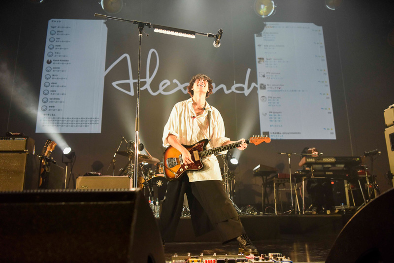 [Alexandros]、6年ぶりに真夏のフェスを開催！約７ヶ月ぶりとなるライブハウスでの熱いライブにファン歓喜！！