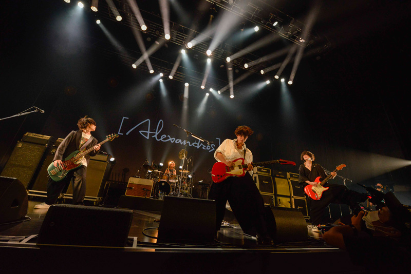 [Alexandros]、6年ぶりに真夏のフェスを開催！約７ヶ月ぶりとなるライブハウスでの熱いライブにファン歓喜！！