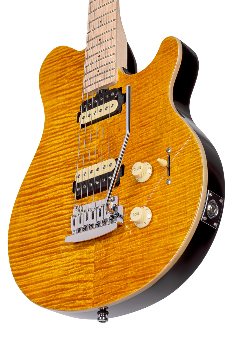 Sterling by Music Man「AXIS FLAME MAPLE TOP」（Trans Gold）